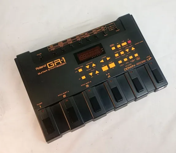 Sintetizador Roland GR-1 