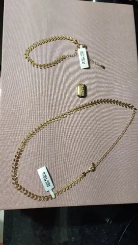 Lindo conjunto de corrente e pulseira