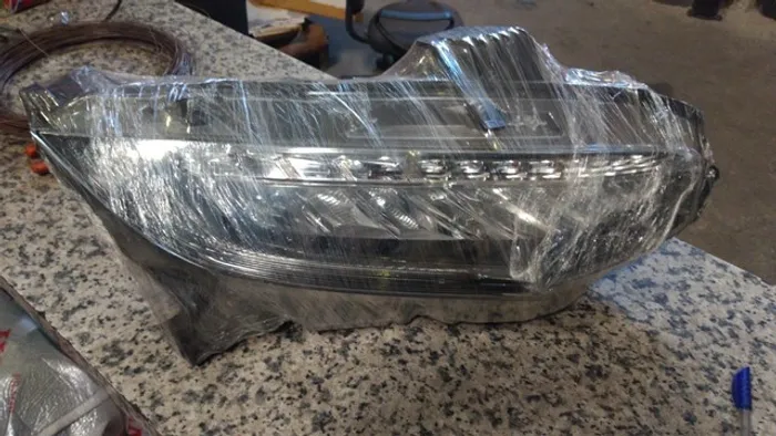 Farol lado direito Honda Civic touring g10