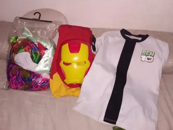 Conjunto  de 3 fantasias infantis 
