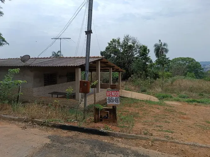 CHÁCARA EM TRINDADE 