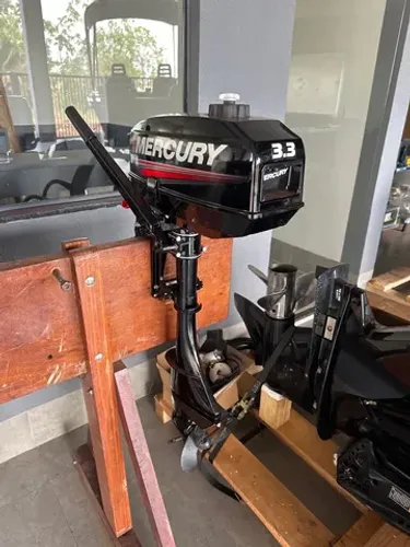 Motor de popa mercury 3.3hp
