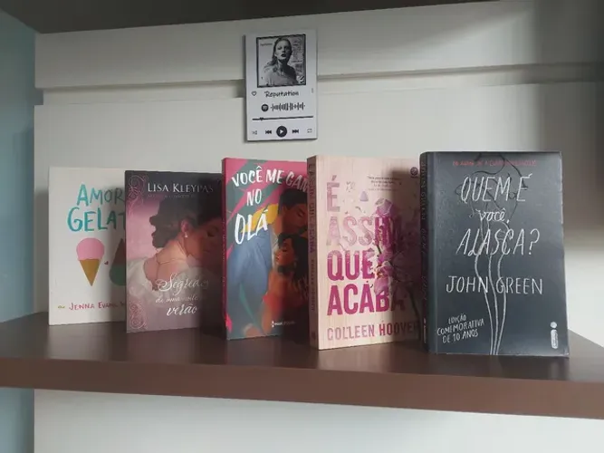 Desapego de Livros de Romance(arrasta pro lado