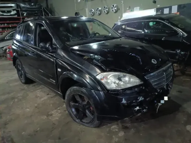 Temos peças para essa sucata! Ssangyong kyronm 2.0 ano 2010/2011