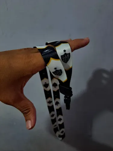 Cordão de pescoço personalizado - GALO Arena mov