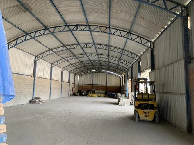 Galpão com 700,00m² para locação ou venda em Conquista - Bahia.