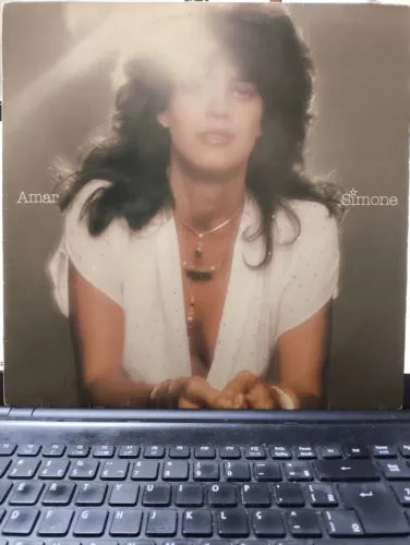 LP SIMONE AMAR
