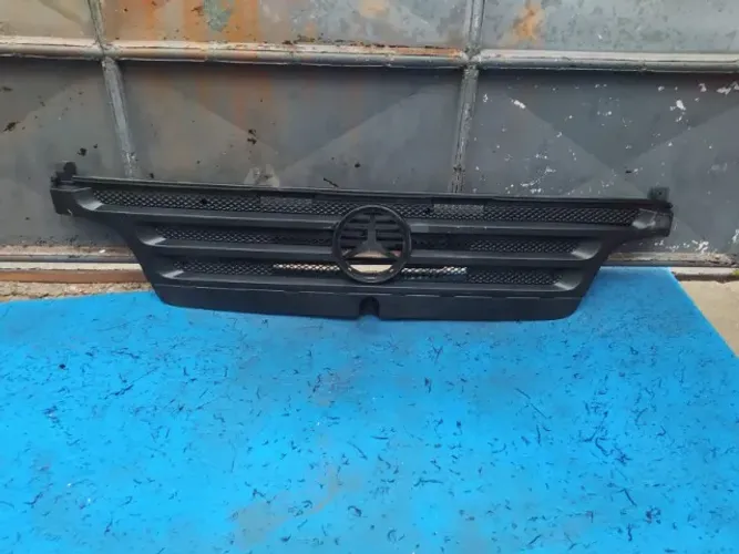 Grade Mercedes Mb Atego ate 2011 Original