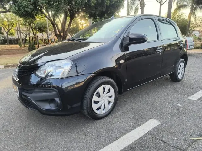 Toyota Etios X 1.3 Flex 16V 5P Mec. 2018