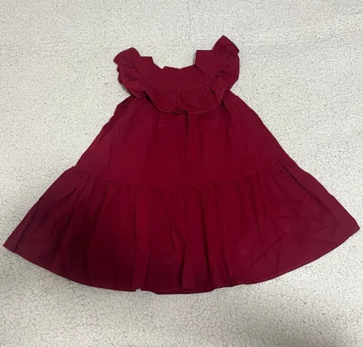 Vestido Vermelho Infantil com Detalhes tamanho 2 anos.