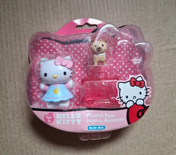 Boneco Hello Kitty cachorrinho