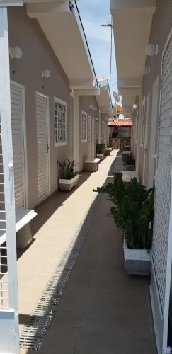 Aluga-se kitnet com mobilia em lins para temporada 