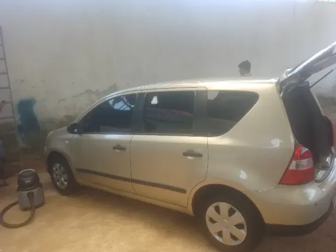 Nissan Livina 1.6 16V Flex Fuel 5P 2010