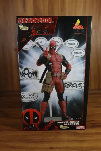 Figure Action Luminasta "Deadpool" (SEGA)