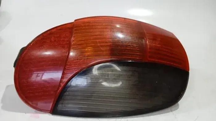 Lanterna Esquerda Peugeot 306 Sw 1998 - 2001 Esquerdo/motorista Vermelho