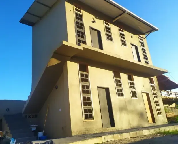 Vendo prédio com 4 Lofts/ kitnets