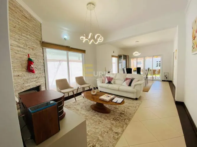 Casa em condomínio à venda no Residencial Villa Di Treviso em Vinhedo/SP