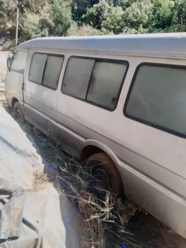 Van 16 lugares Diesel estragada