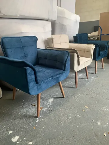 Poltronas Rafaela Pés Palito Últimas Unidades 