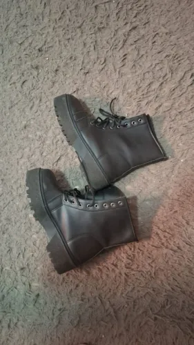 Bota coturno- preta n 36