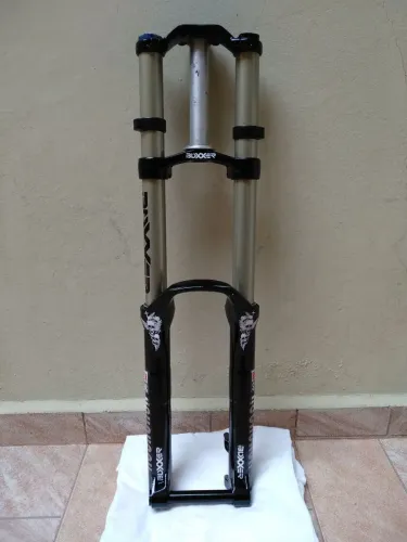 Amortecedor Bike Rock Shok Boxxer.