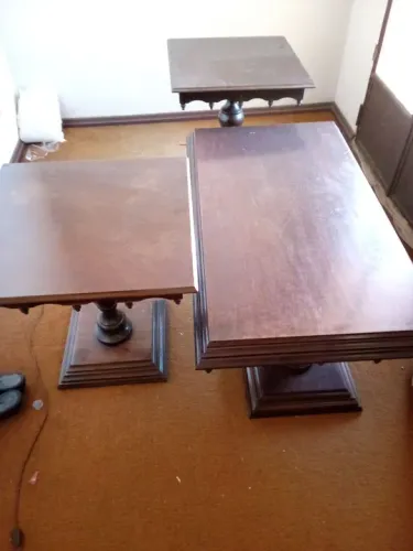 Jogo de Mesa de Centro em Madeira Maciça