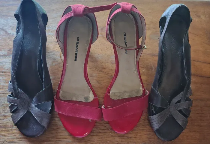 2 Sapatos DI SANTINNI Femininos - Para Reforma