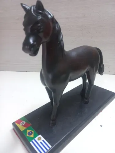 estatueta de cavalo