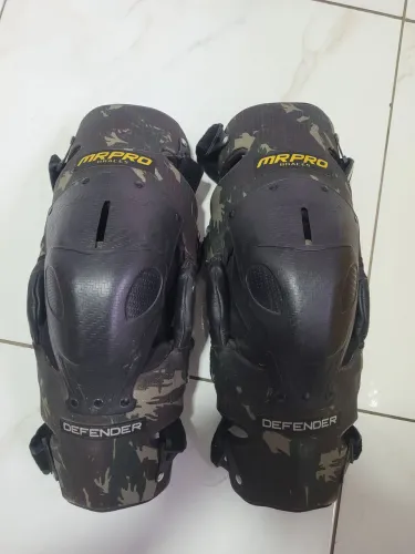 Joelheiras MRPro Defender - Camuflada