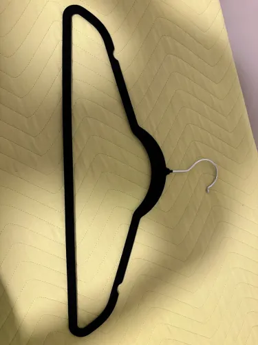 Cabides De Veludo Preto