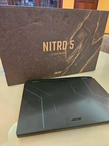 Notebook Acer i5 12Th 32GB 1TB NVME  15.6 144Hz RTX 3050 6 mes de uso