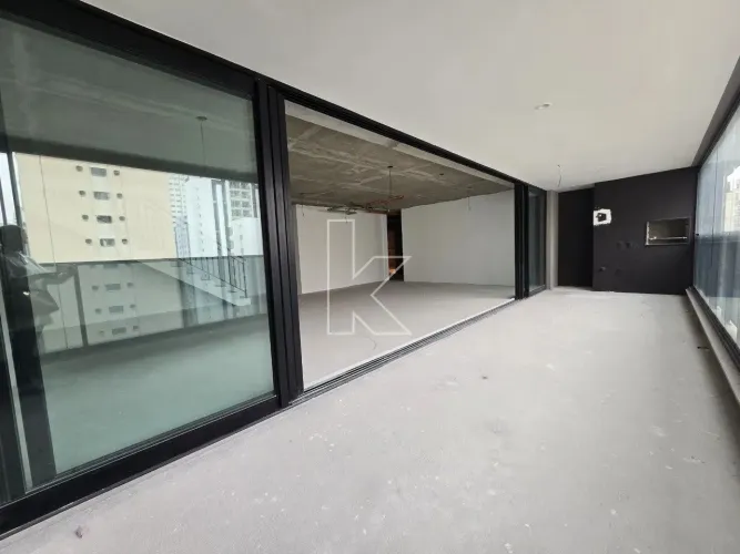 Cobertura Duplex à Venda no Condomínio Edifício Arbo Casas Verticais - Cidade Monções, São