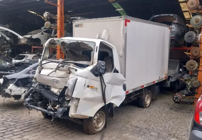 Sucata Hyundai HR 2.5 Diesel 4x4 2024 2025
