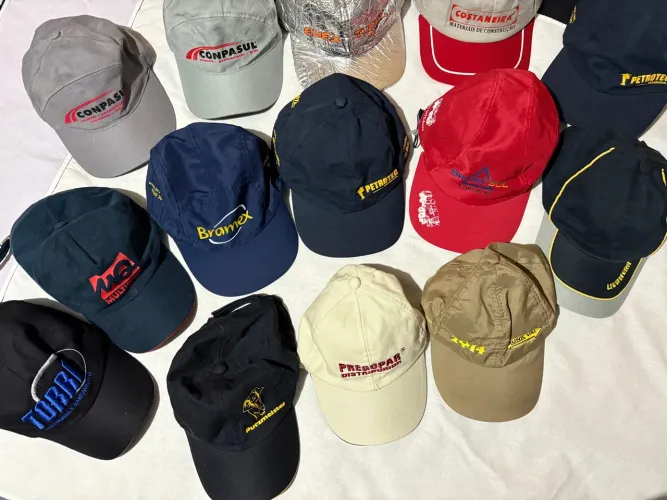 Coleção Bonés com 14