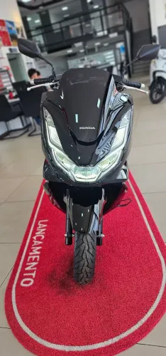 Honda PCX DLX 2026 0km