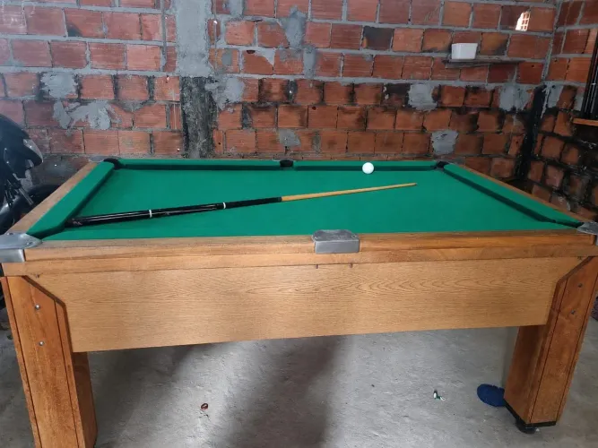 Mesa de sinuca comercial