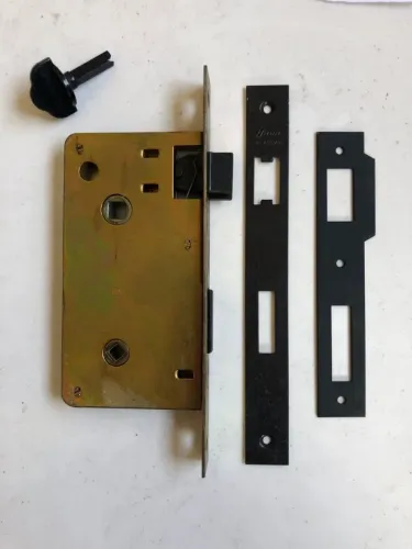 fechadura haga banheiro 45 mm preta
