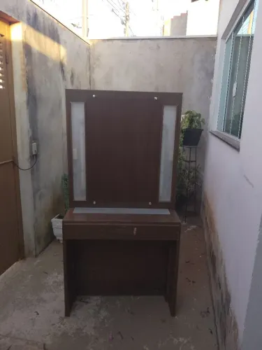 Vende-se penteadeira