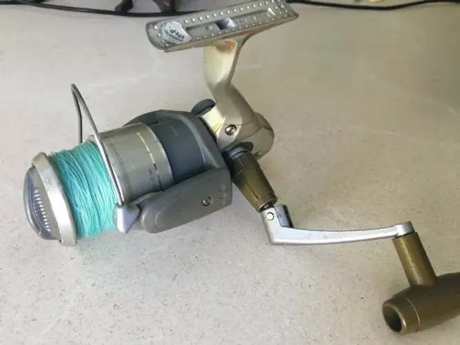 Molinete Shimano Sedona 4000F