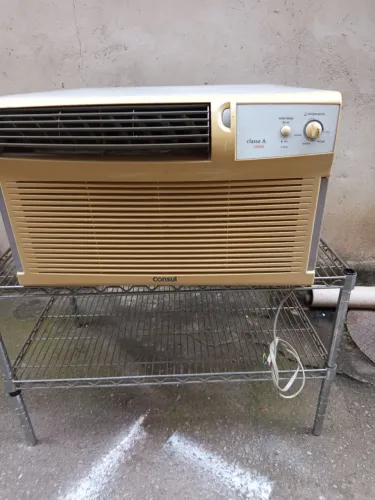 Ar condicionado 12 mil btus de Janela 220V