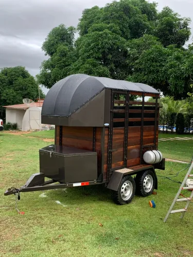Reboque para cavalo