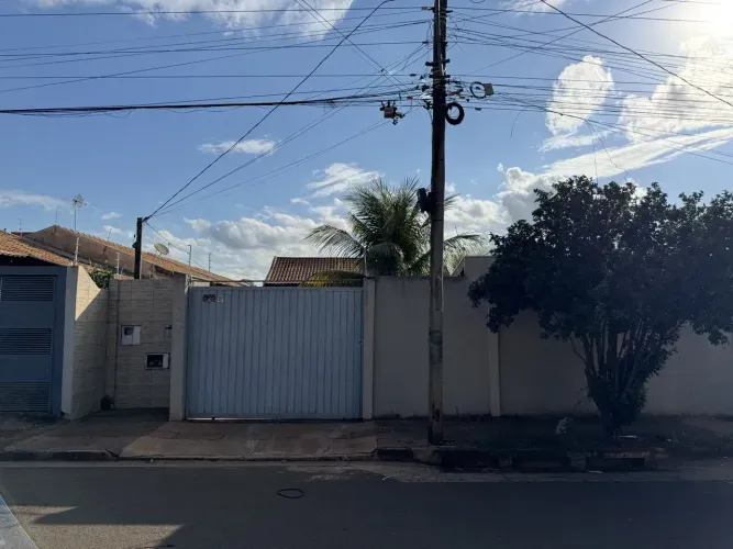 Casa para venda com 170 metros quadrados com 2 quartos no Aero Rancho - Campo Grande - MS