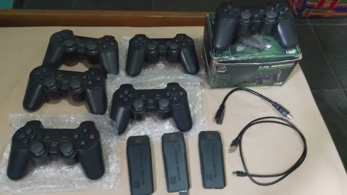 KIT - 3 GAME STICK, SEM CARTÃO DE MEMÓRIA.