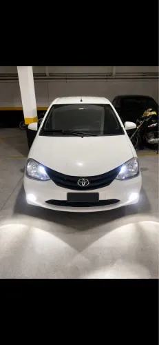 Toyota Etios X Sedan 1.5 Flex 16V 4P Mec. 2014