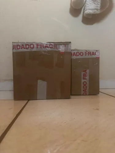 LOTE DE MAQUIAGEM A VENDA ?