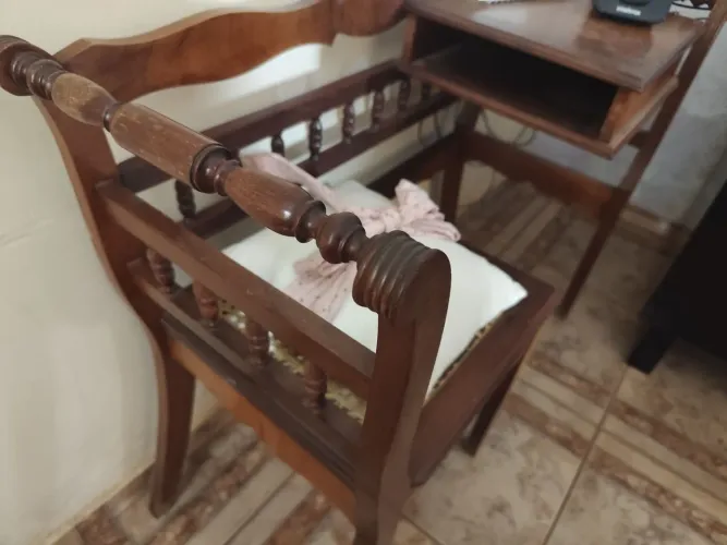 Mesa de Madeira para Telefone - Antiguidade 