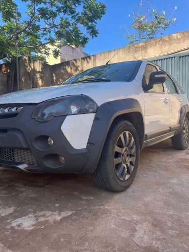 Fiat Palio Weekend Adventure Locker 1.8 Flex 2019