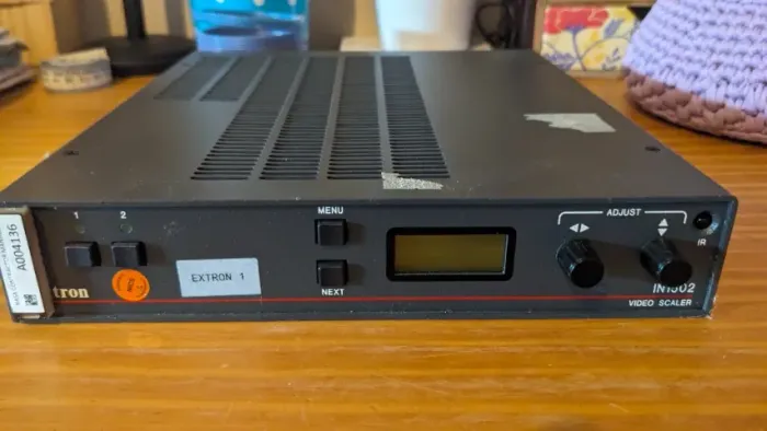Upscaler Extron IN 1502 N64, C64