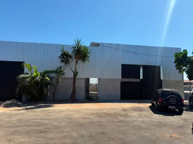 Galpão / Espaço Comercial 290m² - Esquina com Anel Rodoviário e Estacionamento Frontal