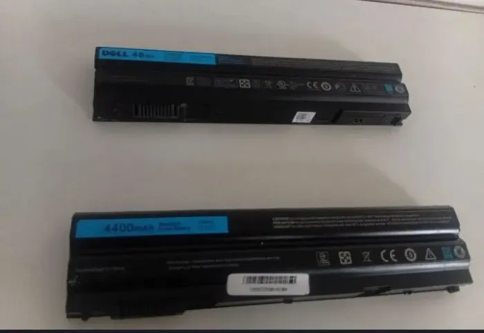 Kit 2 Baterias Dell Usadas T54fj 8858x Latitude Inspiron